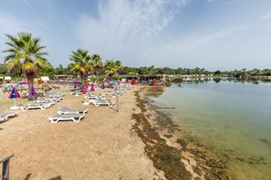 Beach nearby - Mobile Home with 3 Bedrooms, 2 Bathrooms, Terrace, Tennis Court & Barbecue in Cap Ferret (Lège-Cap-Ferret)