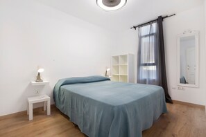 2 habitaciones, tabla de planchar con plancha y wifi gratis 