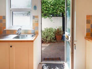 Ferienhaus | Eigene Küche | Kühlschrank, Wasserkocher, Toaster, Kochgeschirr/Geschirr/Besteck