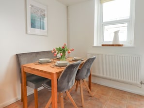 Cottage | Interior