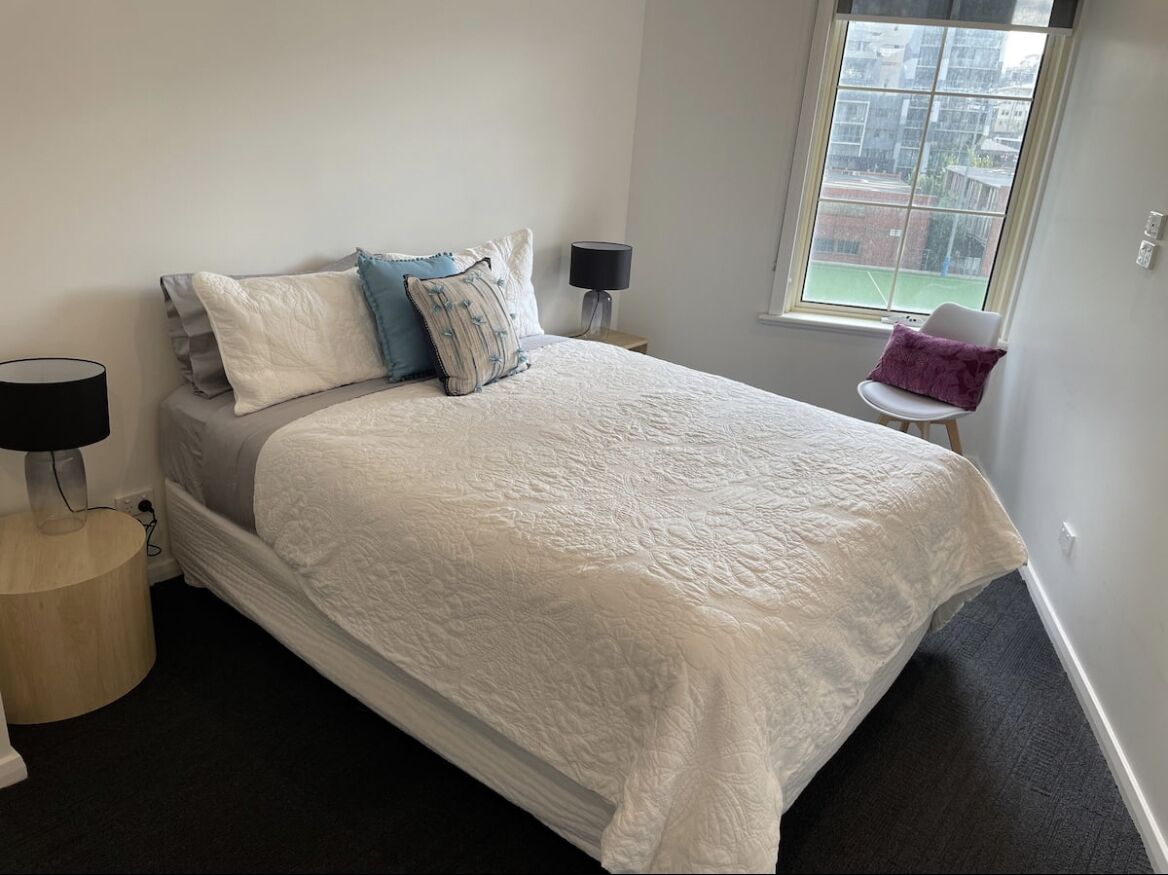 Arty, Stylish & Spacious 1bd Apartment On Chapel St - Ivanhoe