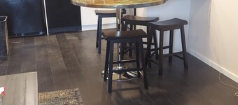 SC 2406 1 Bdrm Slope Side Condo, Completely Remodeled.