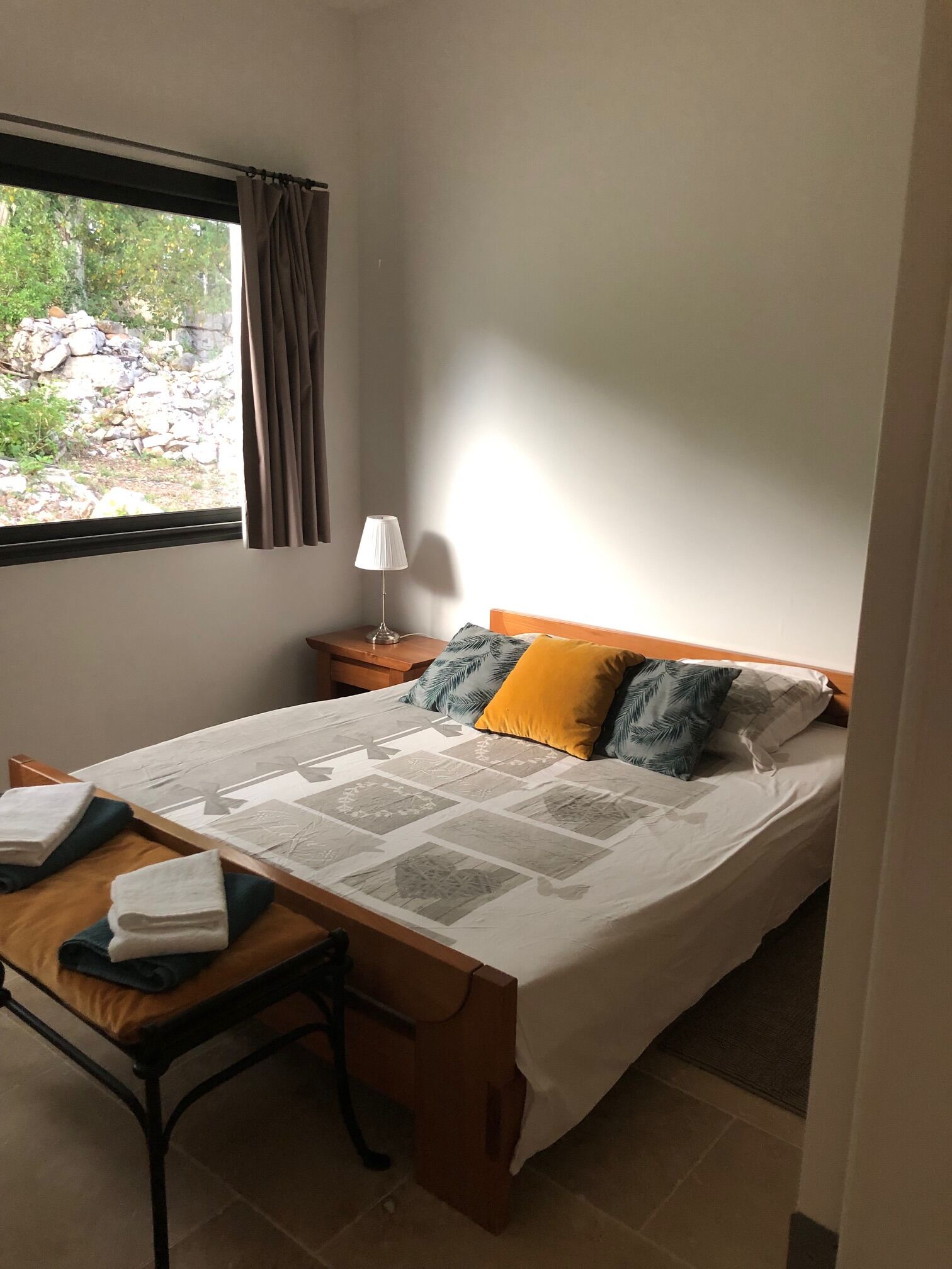 2 chambres, fer et planche à repasser, Wi-Fi gratuit, draps fournis