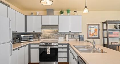 Comfortable, Quiet Stay with Quick Access to Town and Trails