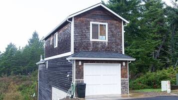 House, Berbilang Katil (Ocean Pines) | Bahagian luar