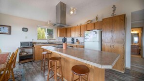 House, Multiple Beds (Oceanside Vista) | Private kitchen - Oceanside Vista (Tillamook)