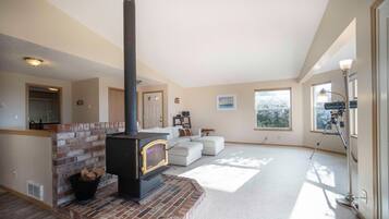 House, Berbilang Katil (Oceanside Vista) | Ruang tamu