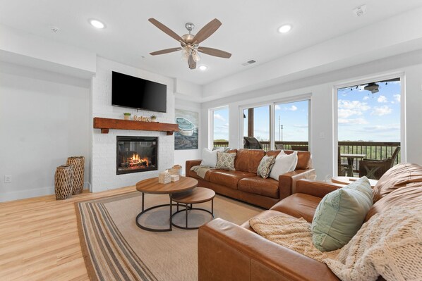 スマートテレビ、暖炉