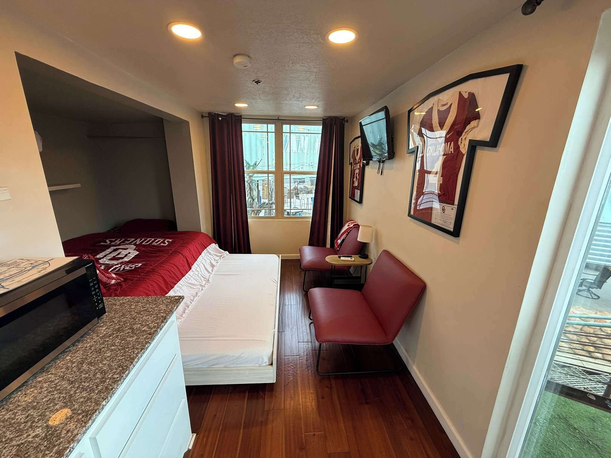 1 bedroom, WiFi, bed sheets