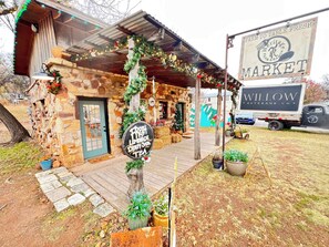 Exterior - PP Wichita Mtns Rooftop View -Ft Sill Grad,Slps 4 (Medicine Park)