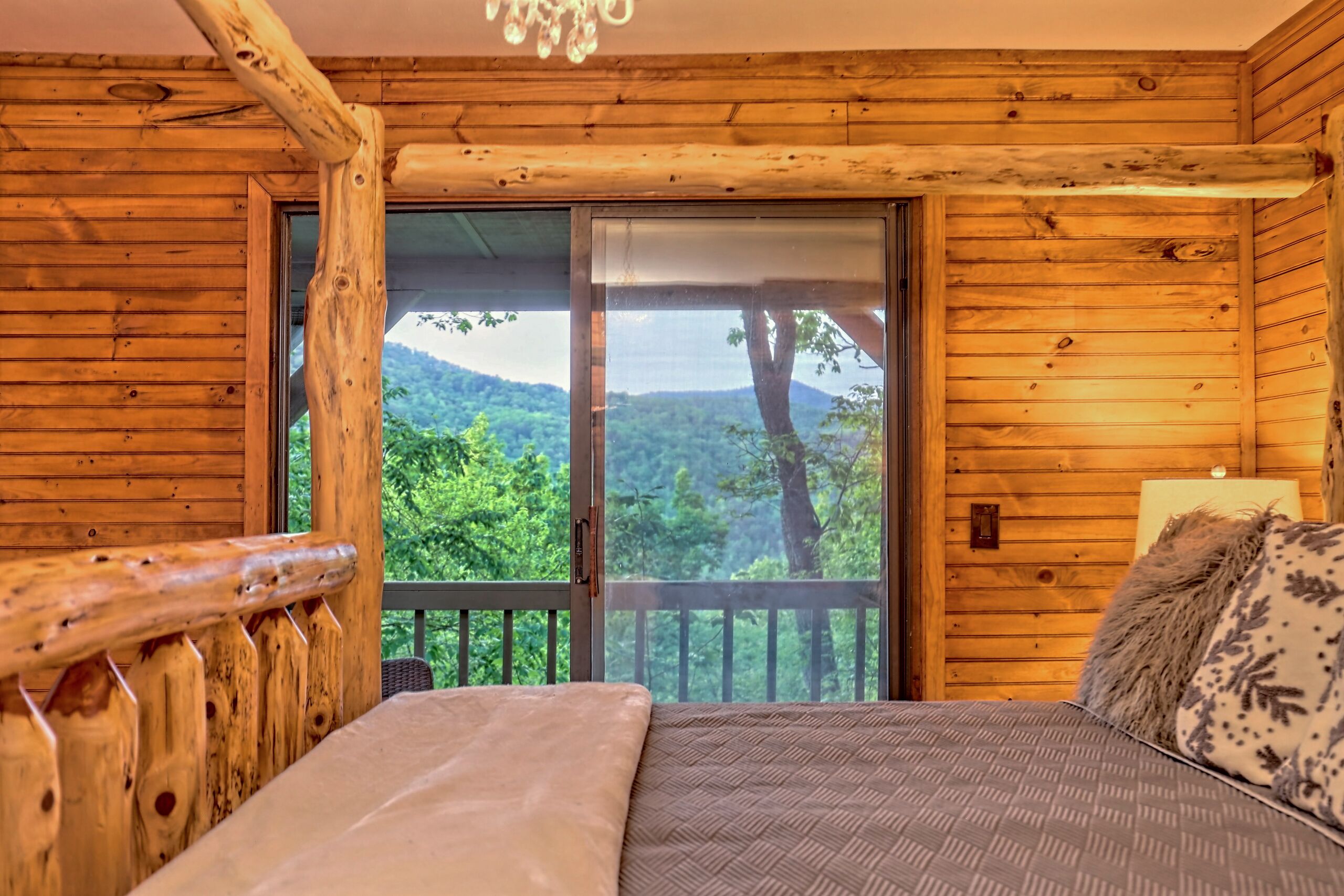 4 chambres, fer et planche à repasser, lit parapluie, Wi-Fi gratuit