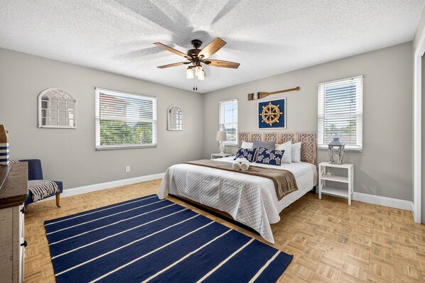 3 bedrooms, iron/ironing board, travel cot, free WiFi