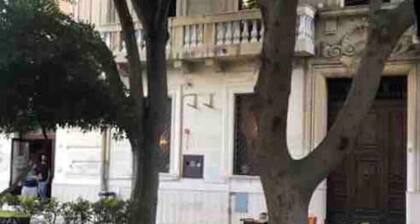 Apartment In Period Building Near The Sea