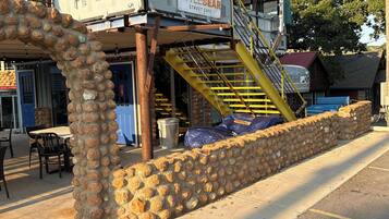 Enceinte de l’hébergement