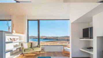 Télévision, cheminée