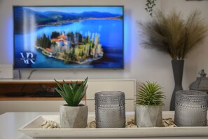 Interior - Villa Rozzaria - 5 min from the beach /w hottub and heated pool (Kaštel Novi)