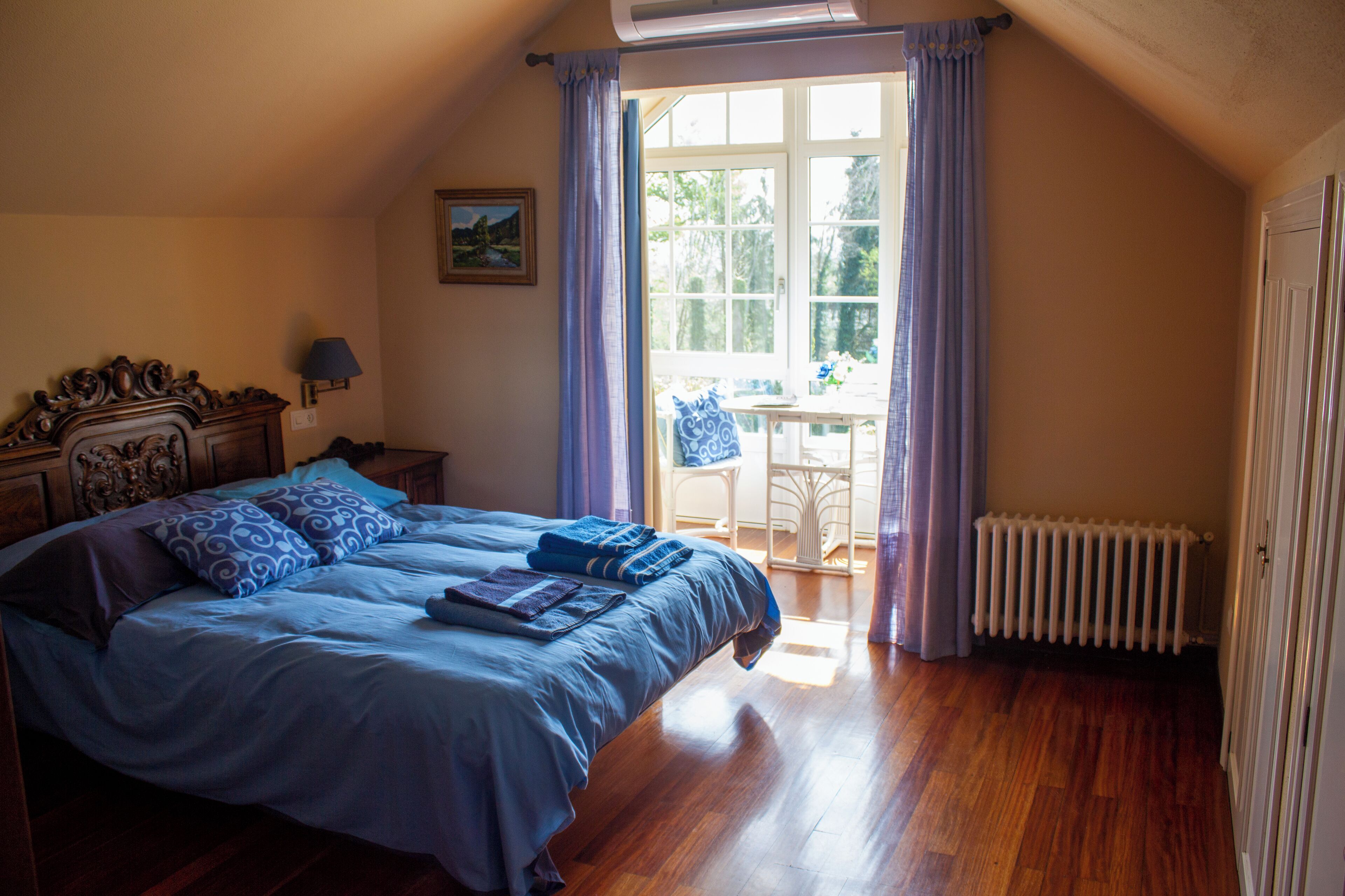 5 chambres, bureau, fer et planche à repasser, Wi-Fi gratuit
