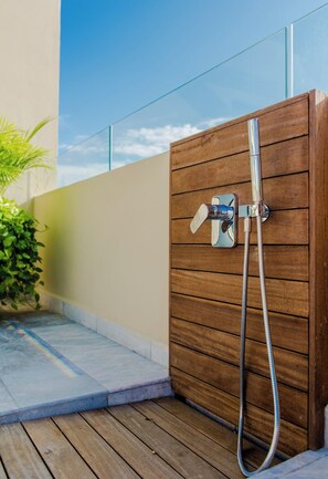 Property grounds - 1BR Condo Best Location (Playa del Carmen)