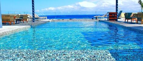 Outdoor pool, a heated pool
