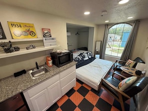 1 bedroom, WiFi, bed sheets