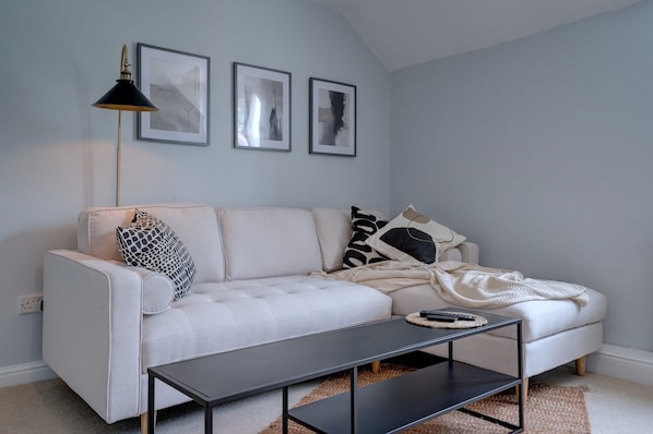 TV, fireplace, stereo, offices