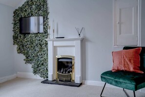 Interior - Stunning gem in ancient building / free parking (Norwich)