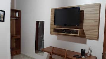 Desk, laptop workspace, free WiFi