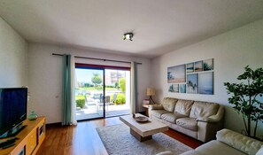 Fernseher