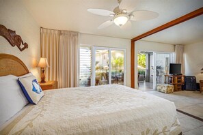 2 bedrooms, iron/ironing board, free WiFi, bed sheets - Alii Villas#128 DIRECT OCEANFRONT, GROUND FLOOR,  2 BEDROOMS, 2 BATHROOMS! (Kailua Kona)
