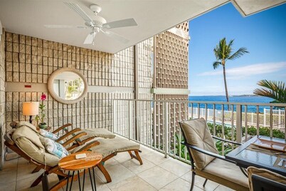 Alii Villas#128 DIRECT OCEANFRONT, GROUND FLOOR, 2 BEDROOMS, 2 BATHROOMS!