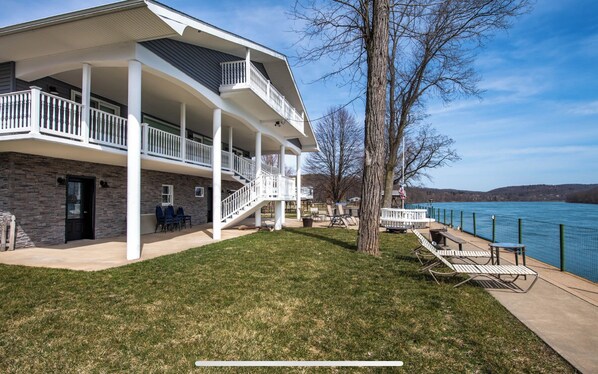 Terrace/patio - River house in Linden/Williamsport (Linden)