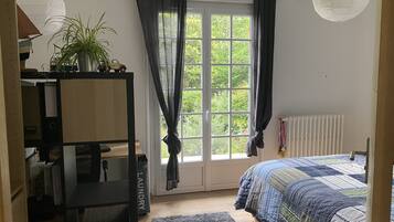 4 chambres, bureau, fer et planche Ă repasser, Wi-Fi gratuit