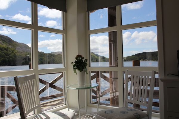 Superior-Doppel- oder -Zweibettzimmer