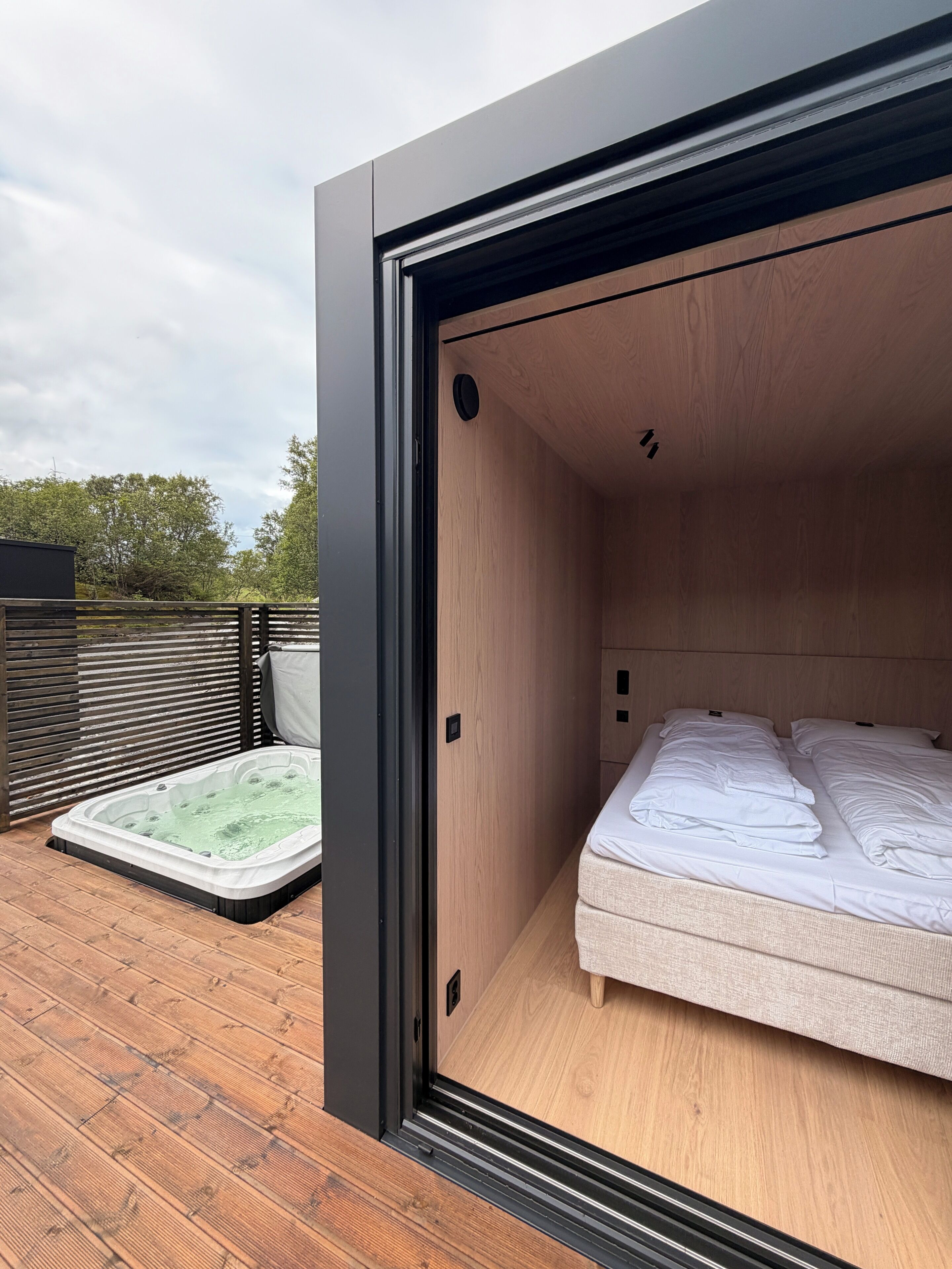 Panoramic Suite, Hot Tub, Ocean View | Soundproofing, iron/ironing board (on request), WiFi (free)