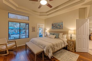 4 habitaciones, tabla de planchar con plancha y cuna de viaje 