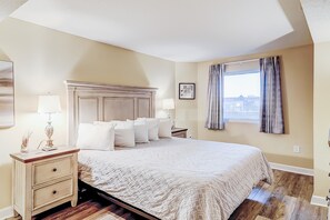 1 間睡房、熨斗/熨衫板、上網、床單