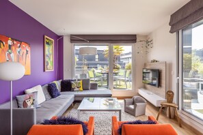 Télévision, chaîne hi-fi