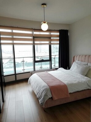 Standard Condo | Desk, soundproofing, iron/ironing board, free WiFi - Mall Of İstanbul Residence (Istanbul)