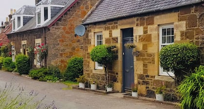 Holmlea Cottage, a sweet and charming getaway in a picturesque Fife village.