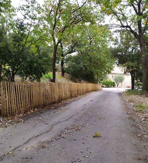 Enceinte de lâhĂ©bergement