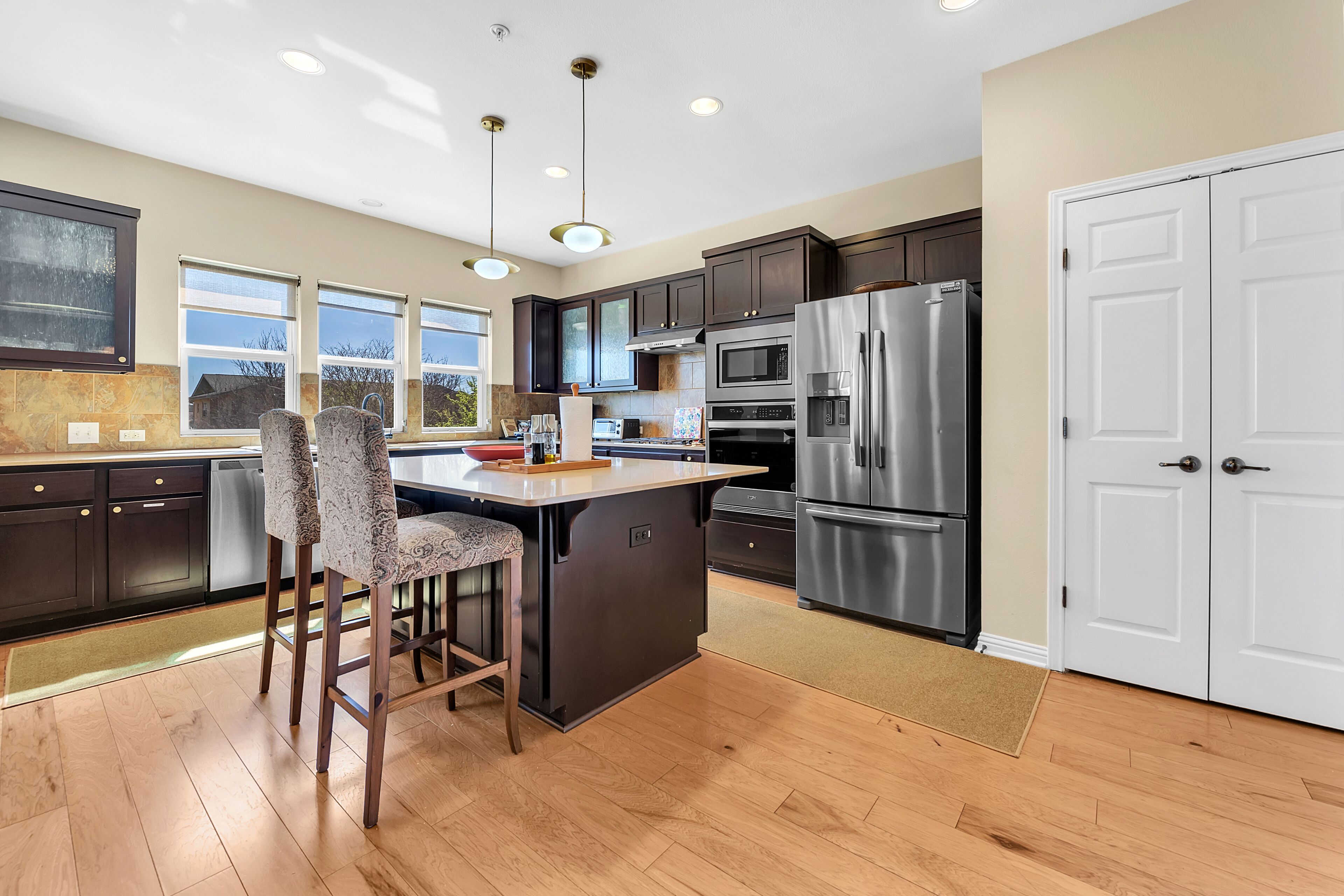 冰箱、微波炉、烤箱、炉灶