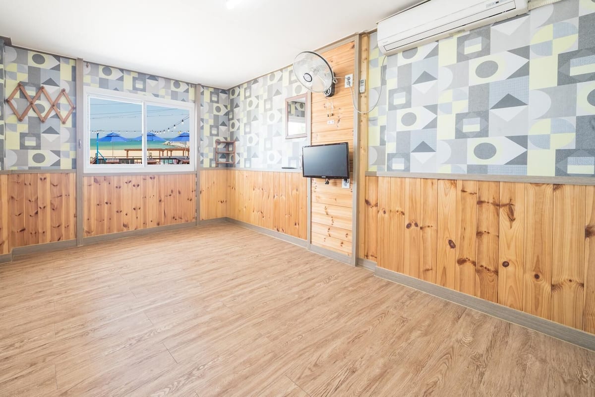 Basic Room, 1 Bedroom (1) | 1 bedroom, WiFi (free)