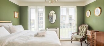 Stunning 3 Bedroom Home with Terrace & Parking