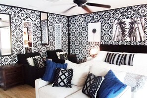2 slaapkamers, een strijkplank/strijkijzer, gratis wifi, beddengoed