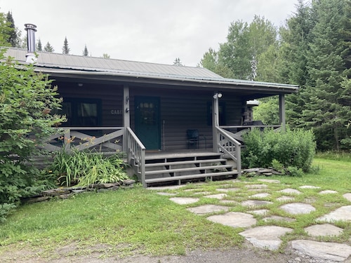 2 bedroom cabin located at its own location