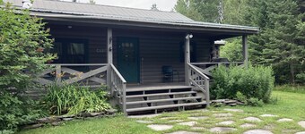 2 bedroom cabin located at its own location