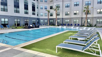 Udendørs pool