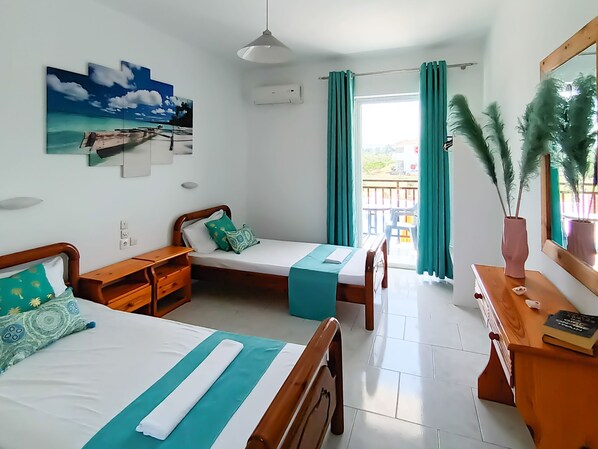Basic Studio | In-room safe, blackout curtains, free WiFi