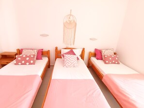 Basic Studio | In-room safe, blackout curtains, free WiFi