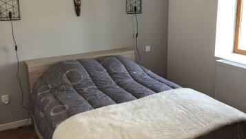 2 Schlafzimmer, Bügeleisen/Bügelbrett, kostenloses WLAN, Bettwäsche